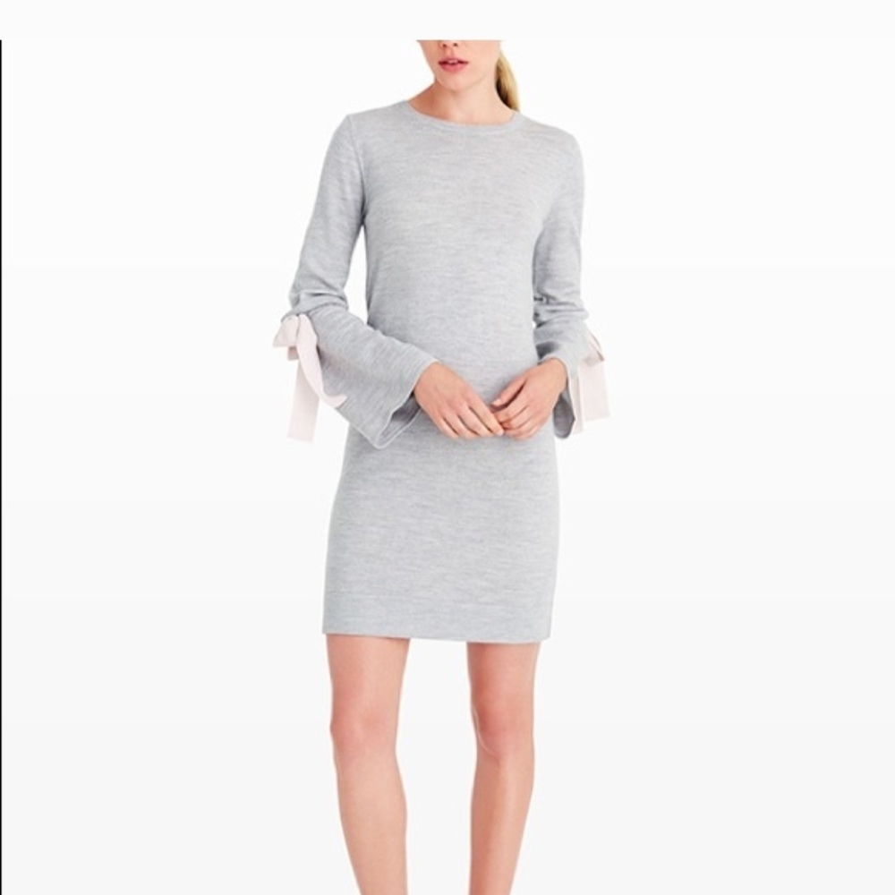Club Monaco Gray Long Sleeve 100% Wool Sweater Dress With Bow Accents Size M